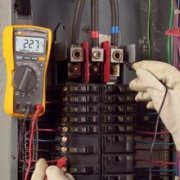 Fluke117C电压测量万用表