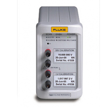 Fluke7001直流电压参考标准仪